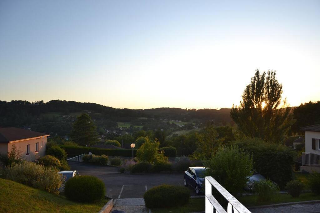 Le N5 Des Hauts De Sarlat Apt Duplex Clim, Piscine, Parking Екстериор снимка